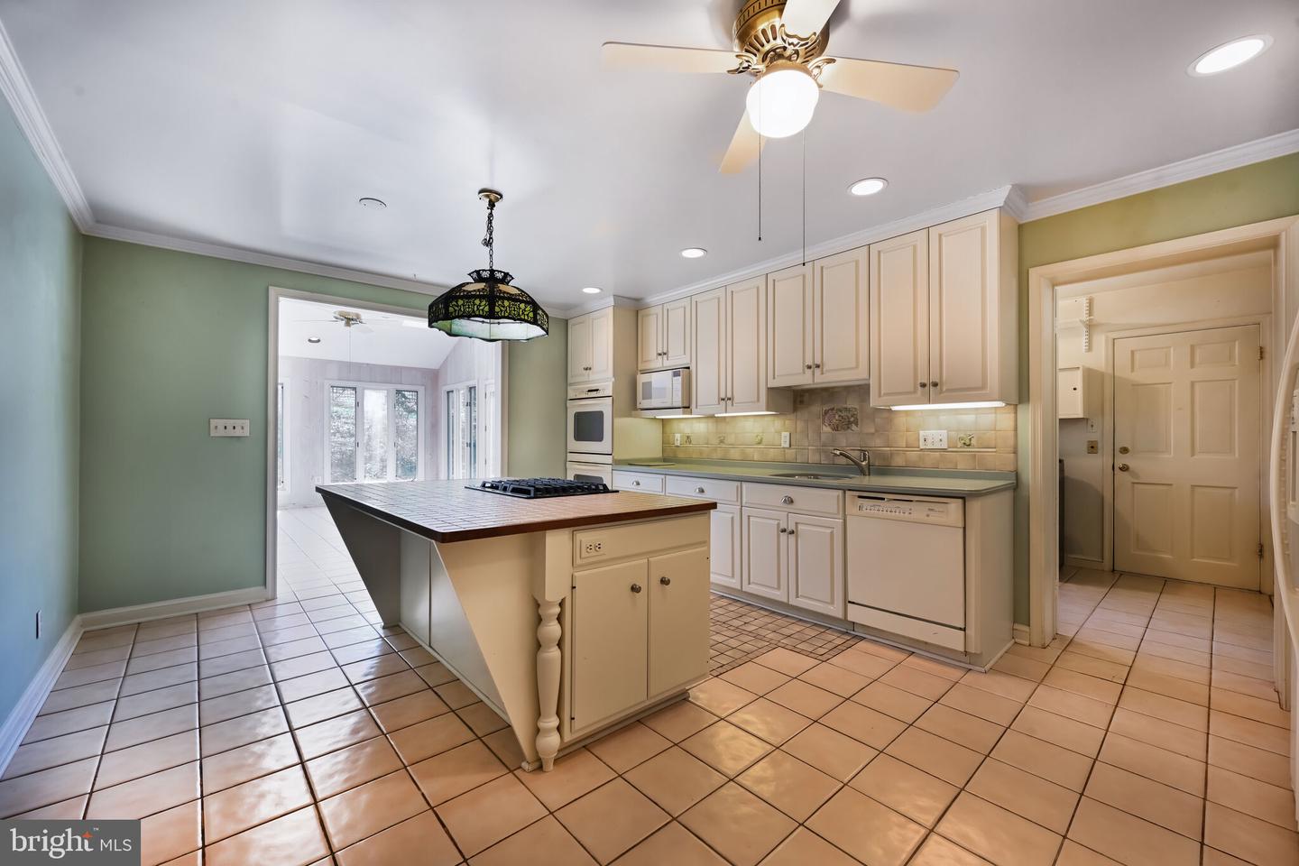 11337 Willowbrook Dr