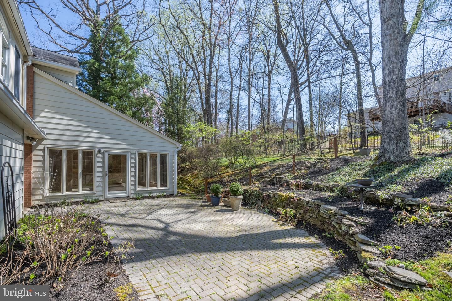 11337 Willowbrook Dr
