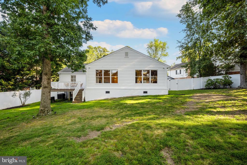 12114 Whippoorwill Ln