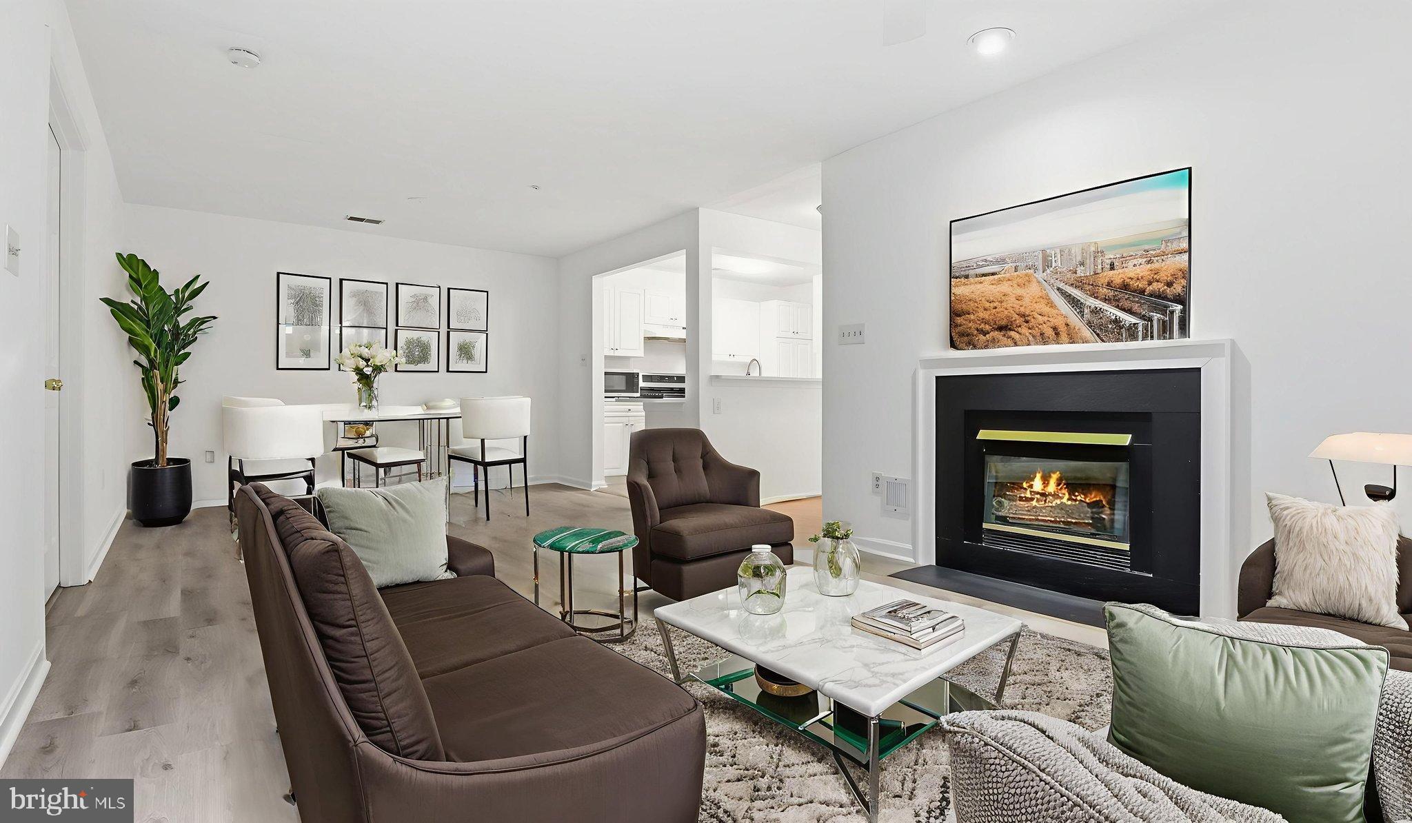 10007 VANDERBILT CIRCLE 7-6