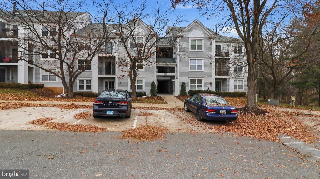 10007 VANDERBILT CIRCLE 7-6