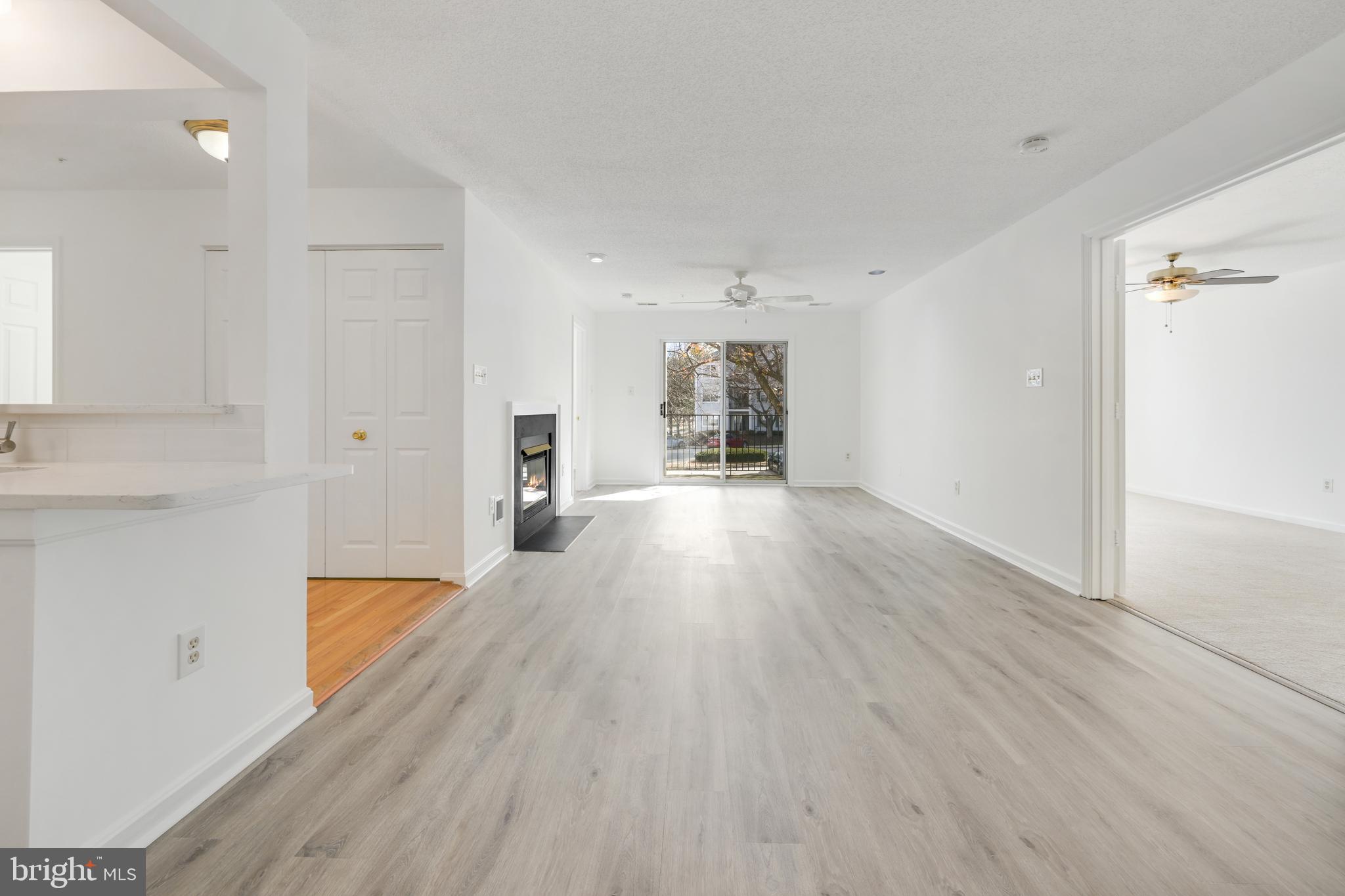 10007 VANDERBILT CIRCLE 7-6