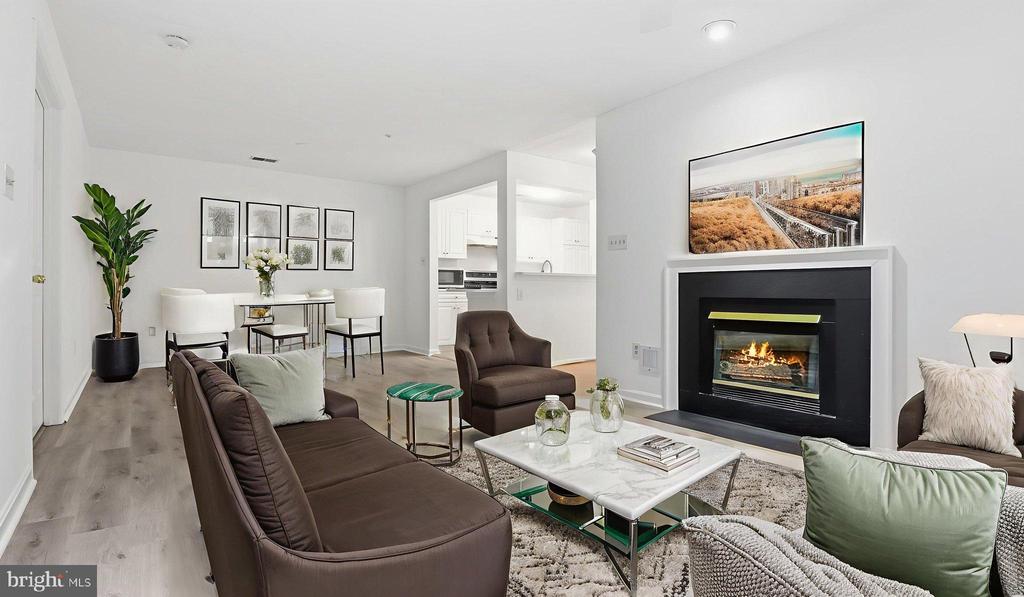 10007 VANDERBILT CIRCLE 7-6