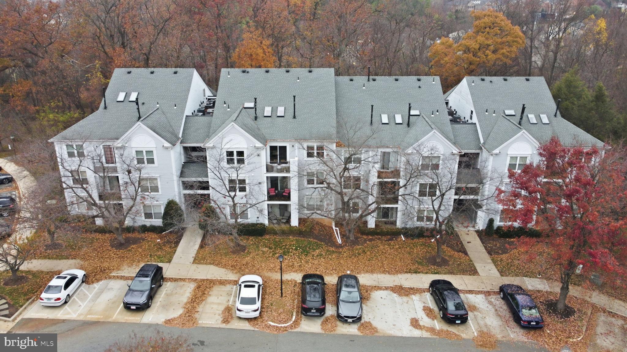 10007 VANDERBILT CIRCLE 7-6