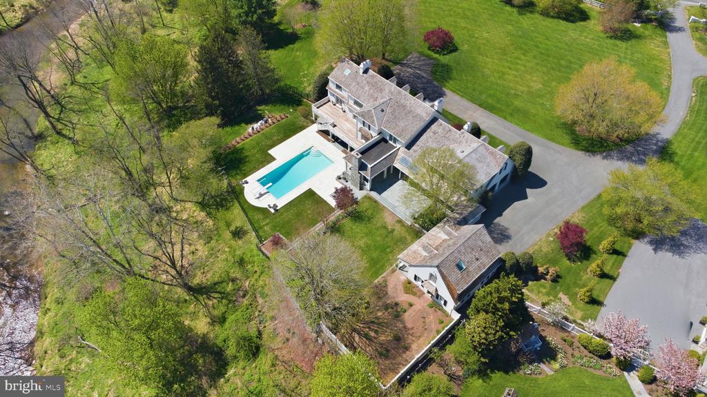 11101 PINEY MEETINGHOUSE ROAD