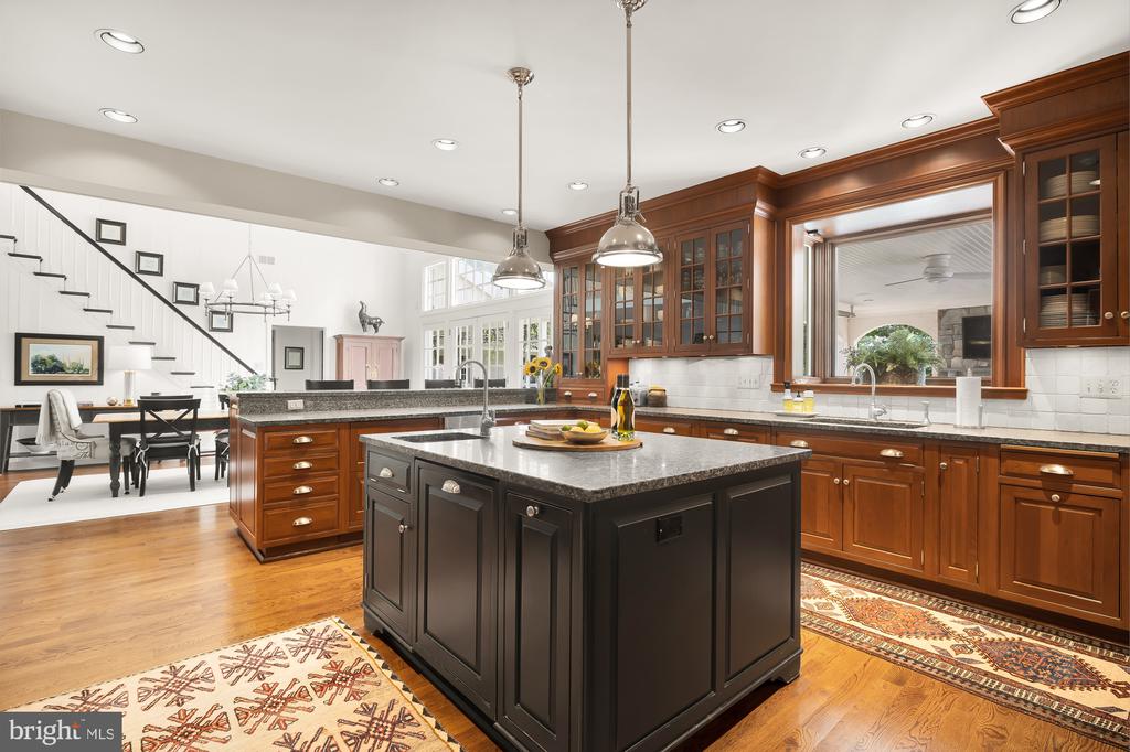 11101 PINEY MEETINGHOUSE ROAD