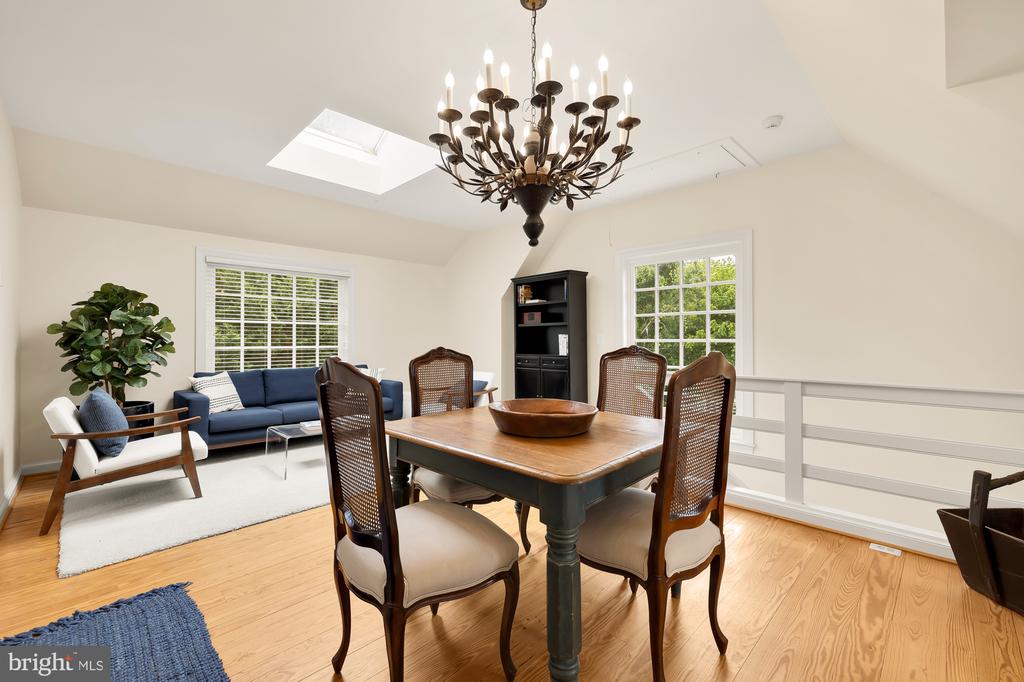 11101 PINEY MEETINGHOUSE ROAD