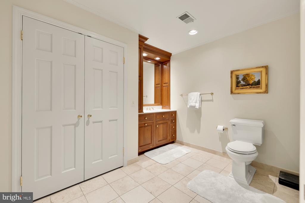 11101 PINEY MEETINGHOUSE ROAD