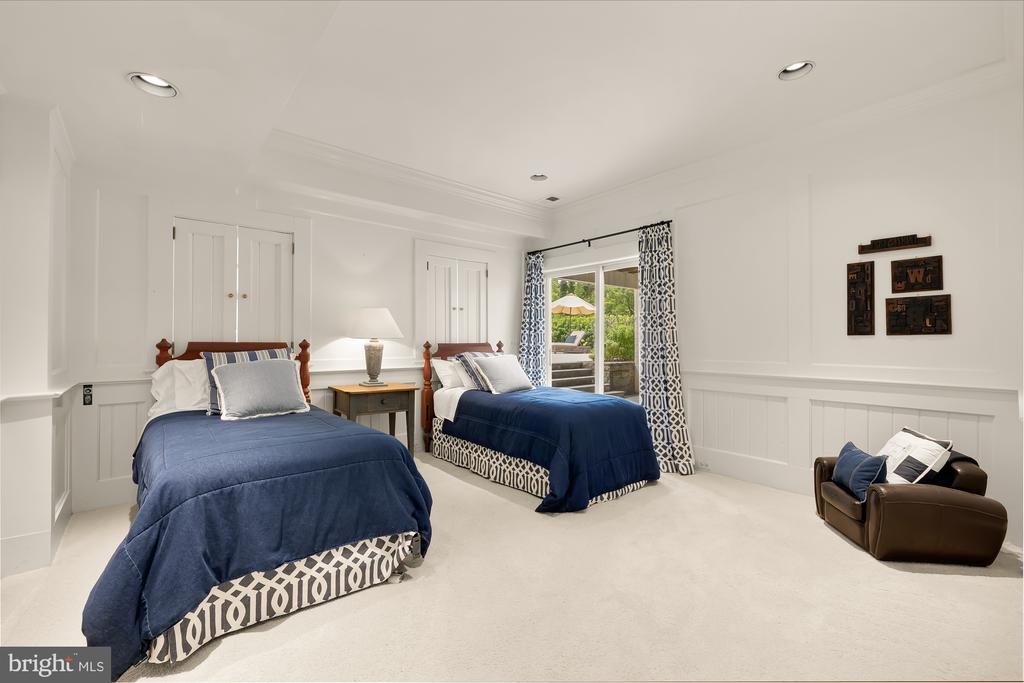 11101 PINEY MEETINGHOUSE ROAD