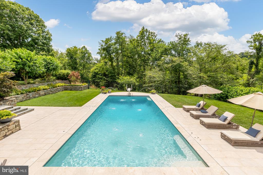 11101 PINEY MEETINGHOUSE ROAD