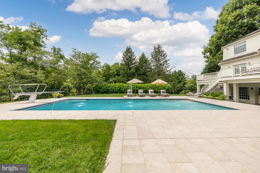 11101 PINEY MEETINGHOUSE ROAD
