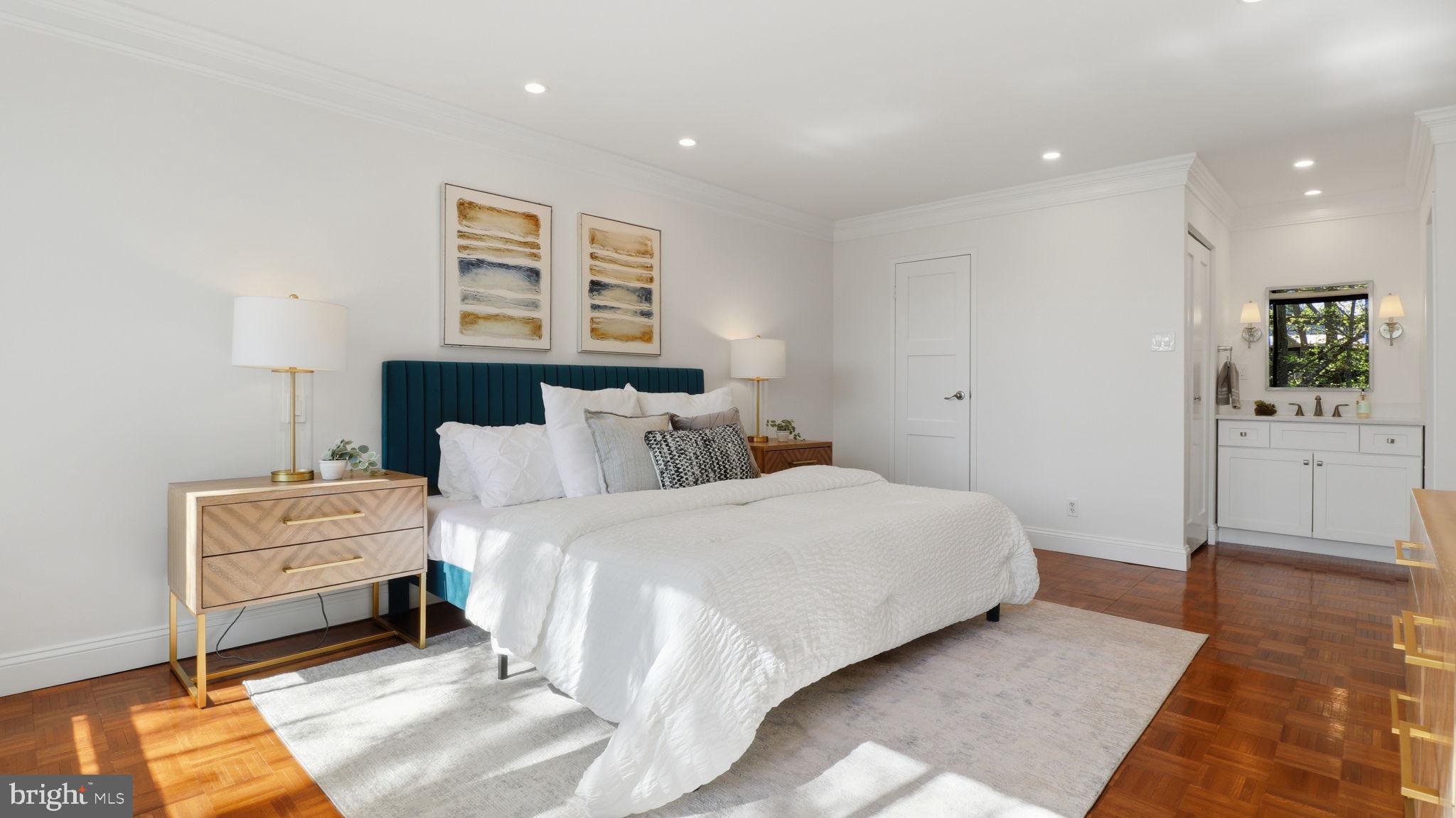 4924 SENTINEL DRIVE 2-405