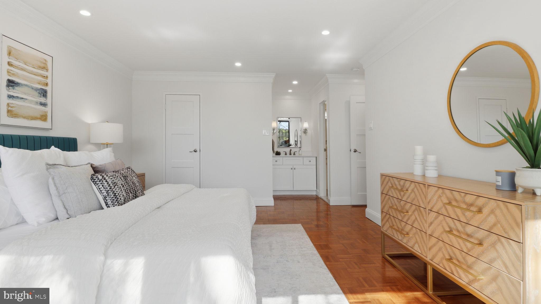 4924 SENTINEL DRIVE 2-405