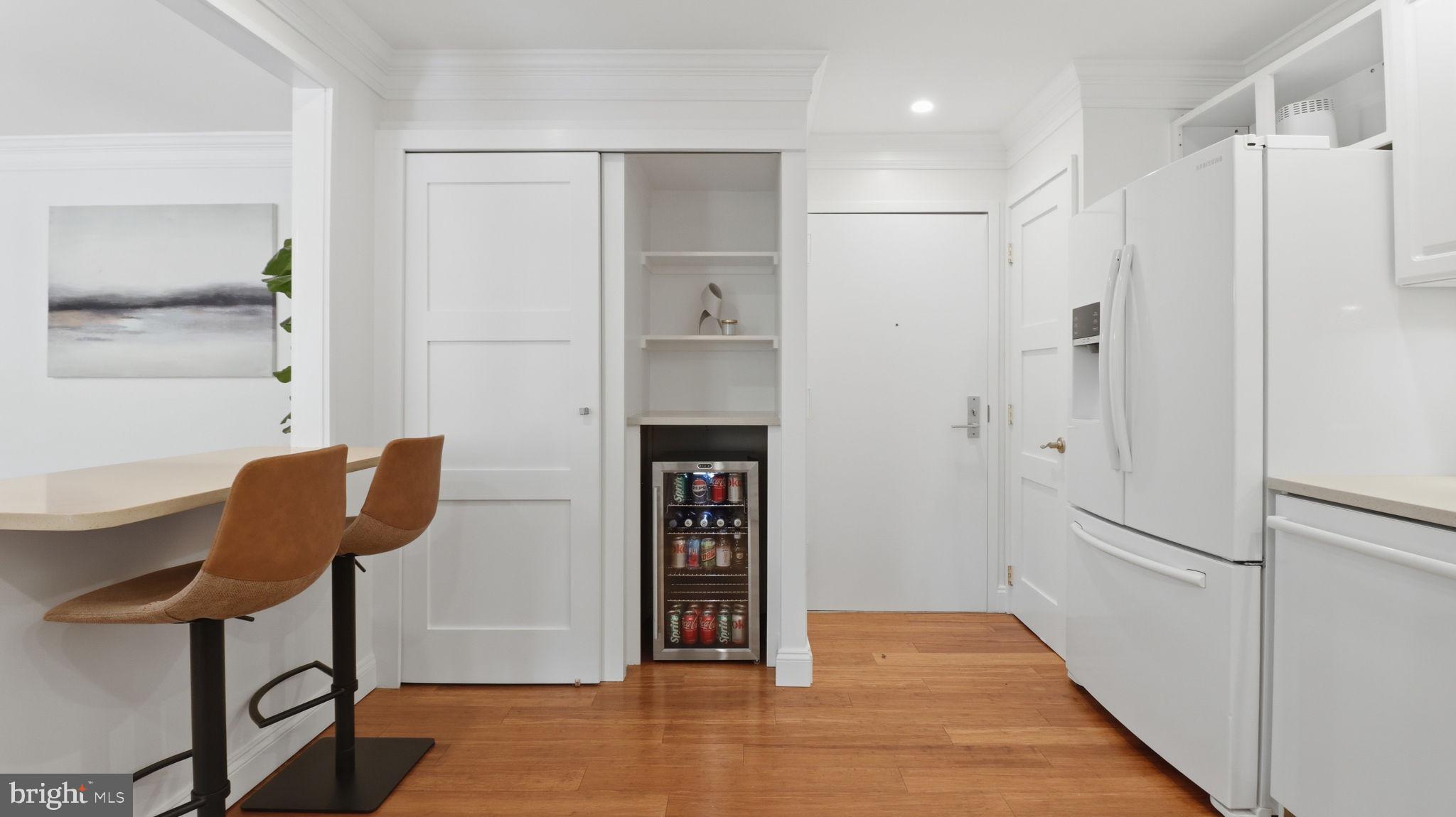 4924 SENTINEL DRIVE 2-405