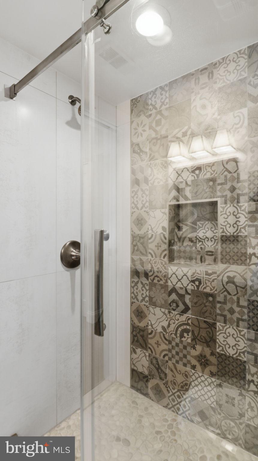 4924 SENTINEL DRIVE 2-405