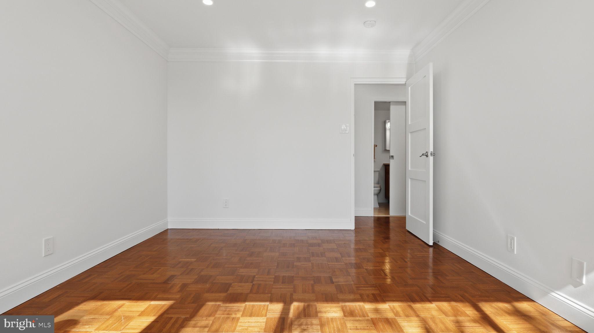 4924 SENTINEL DRIVE 2-405