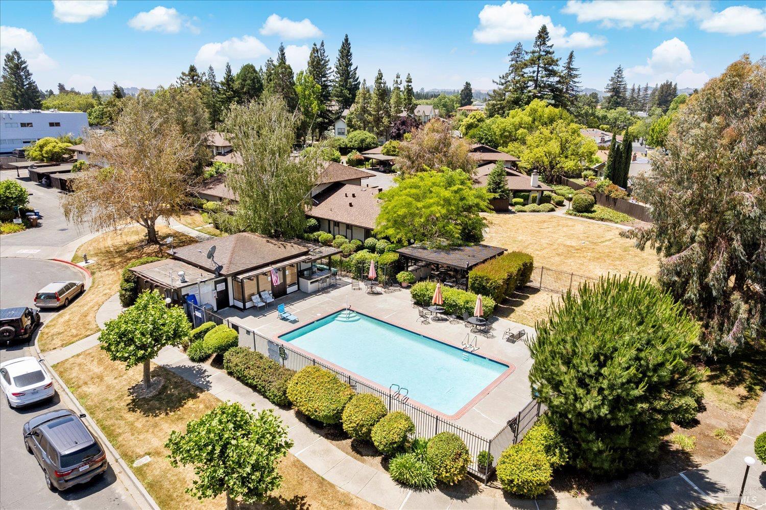 3403 Willis Dr