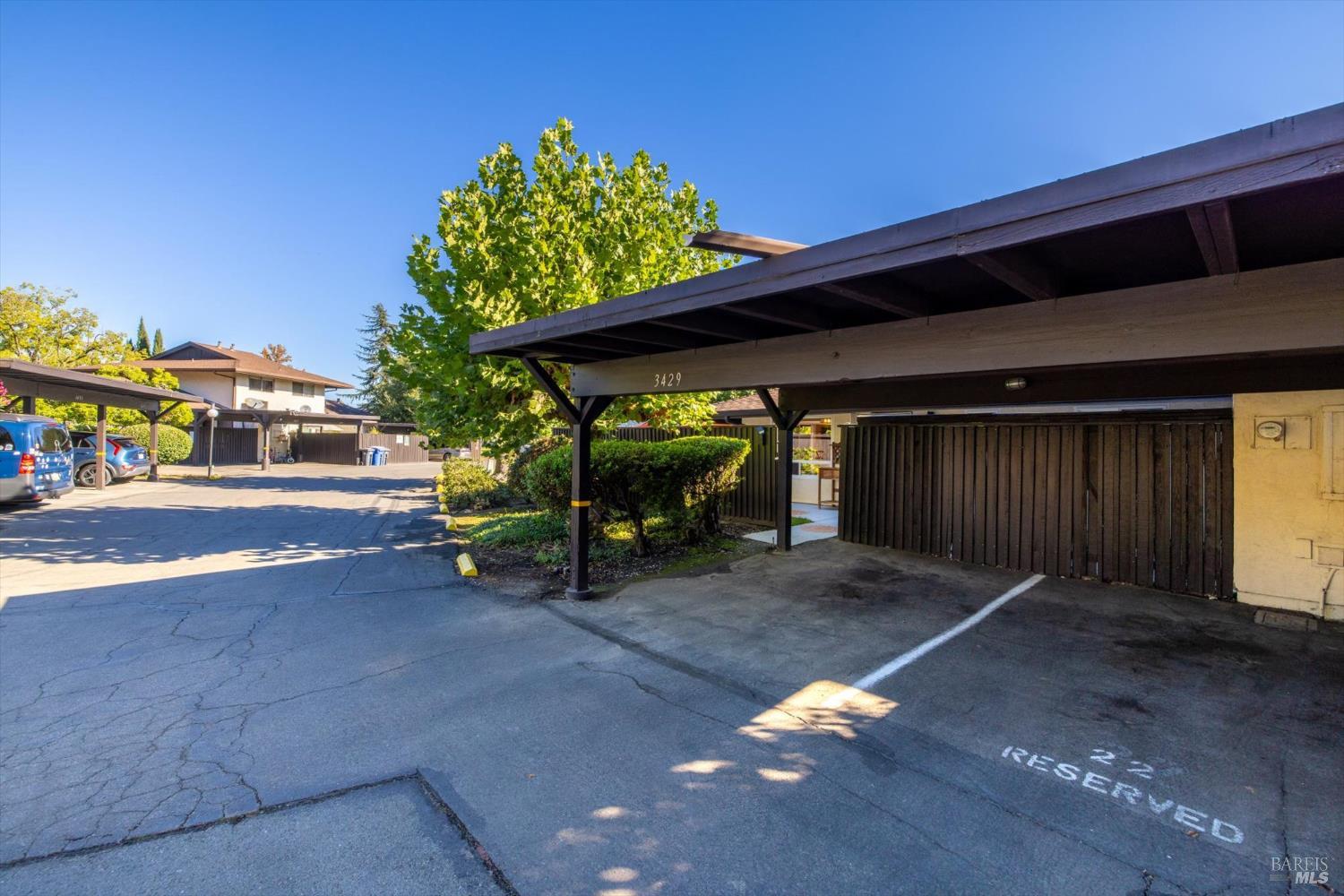 3429 Willis Dr