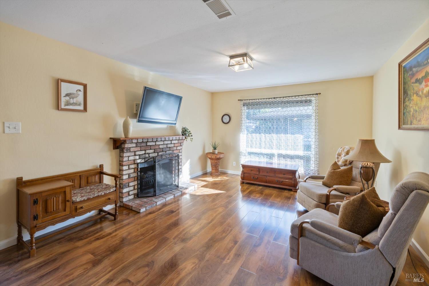 3429 Willis Dr