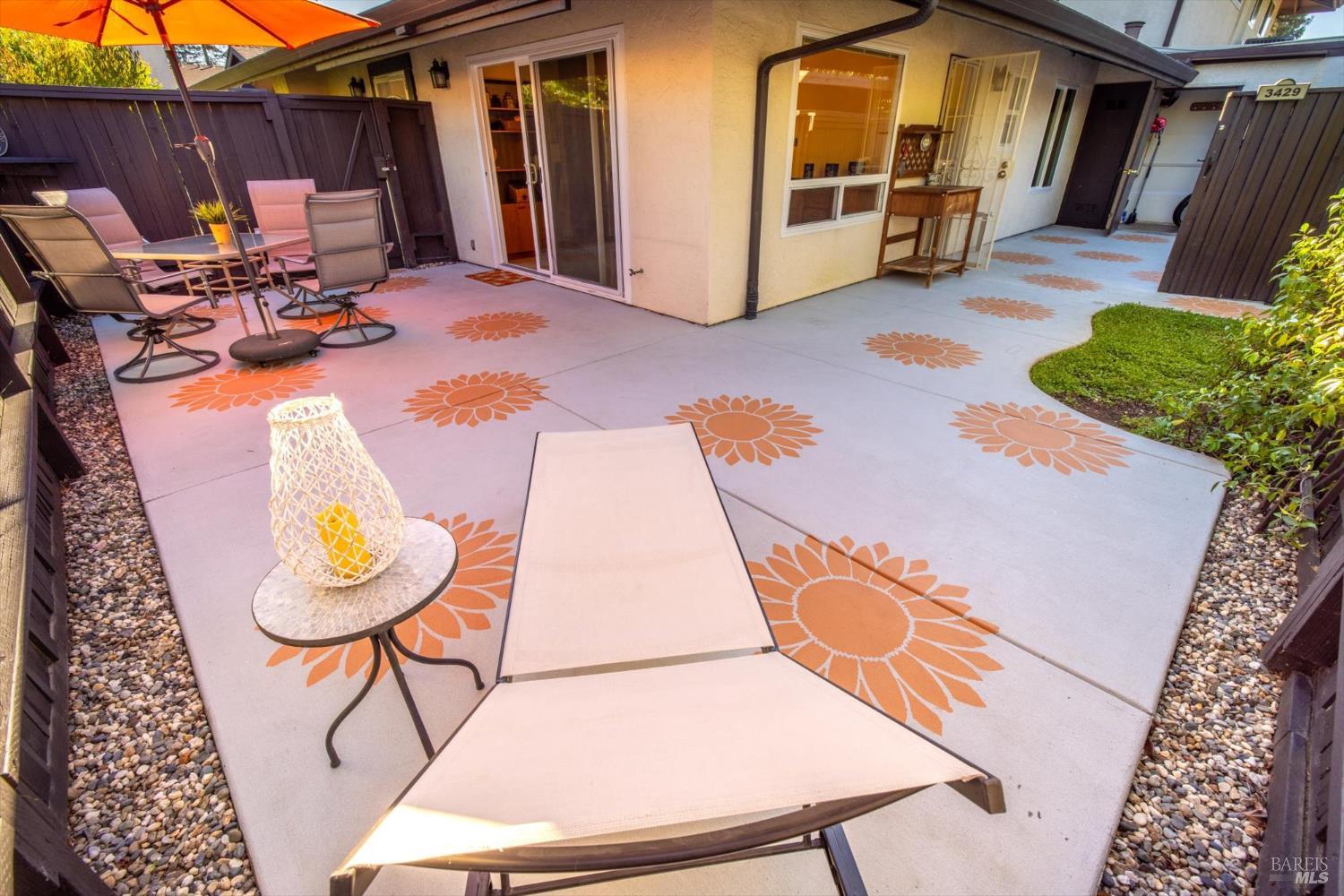 3429 Willis Dr
