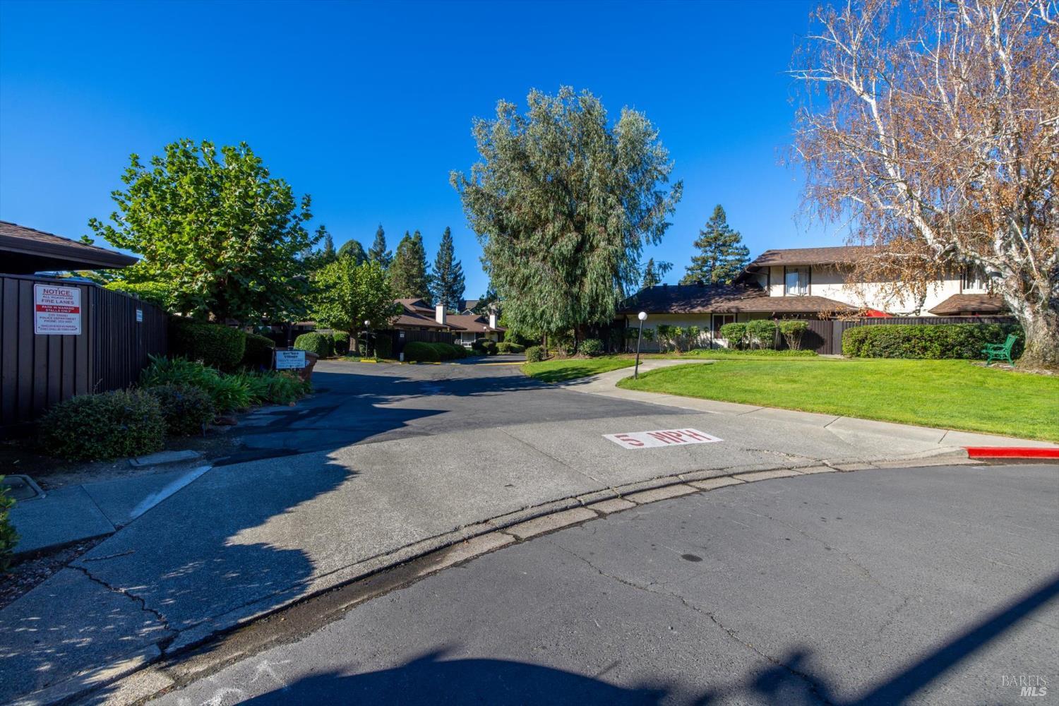 3429 Willis Dr