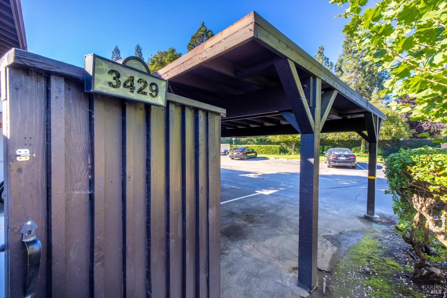 3429 Willis Dr