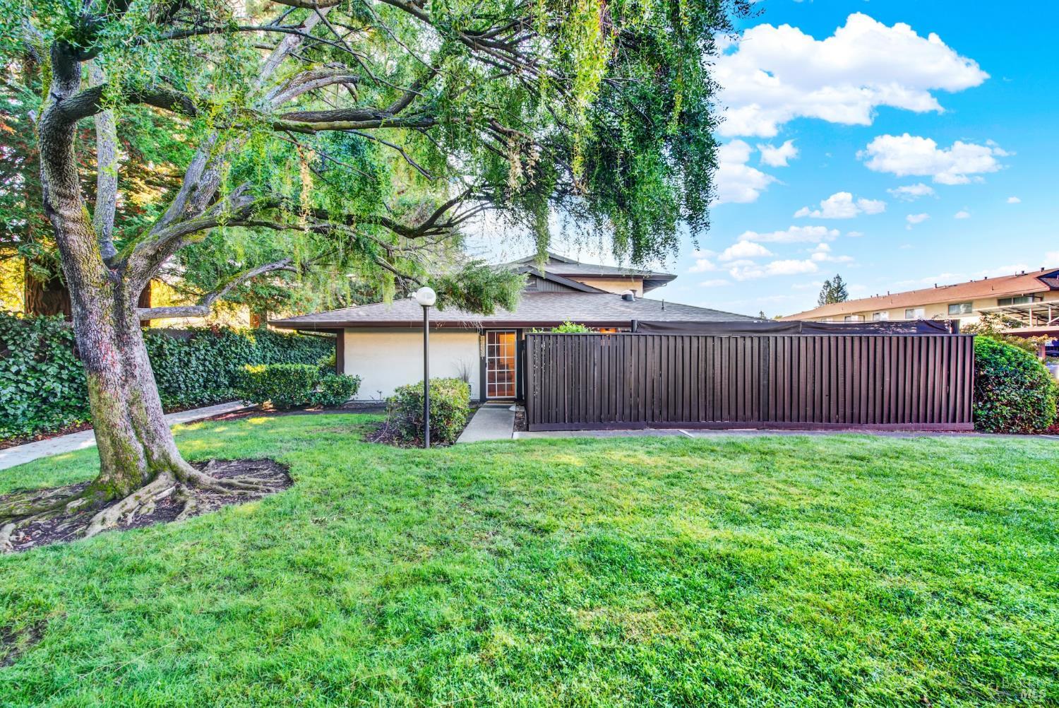 3438 Willis Dr