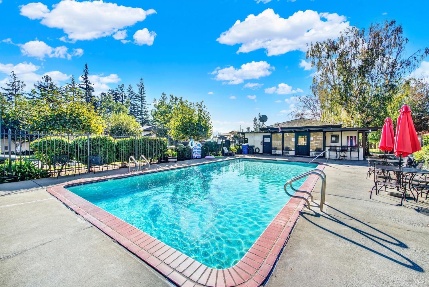 3438 Willis Dr