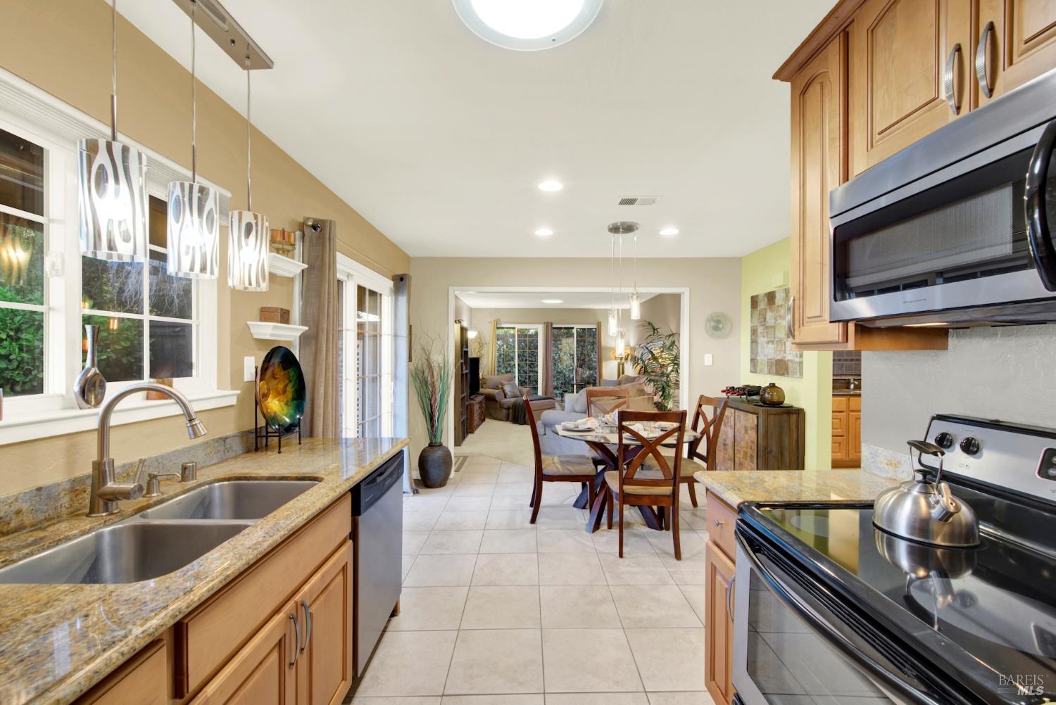 3438 Willis Dr