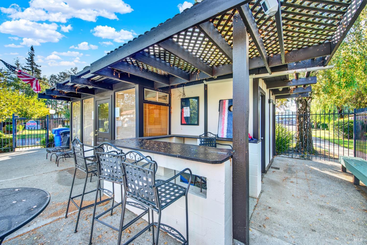 3438 Willis Dr
