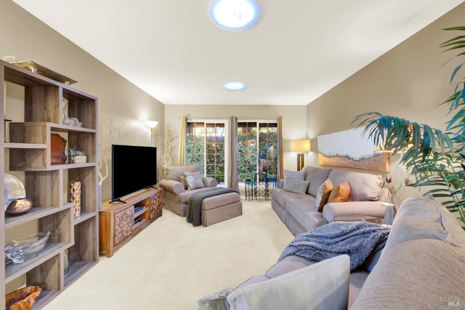 3438 Willis Dr