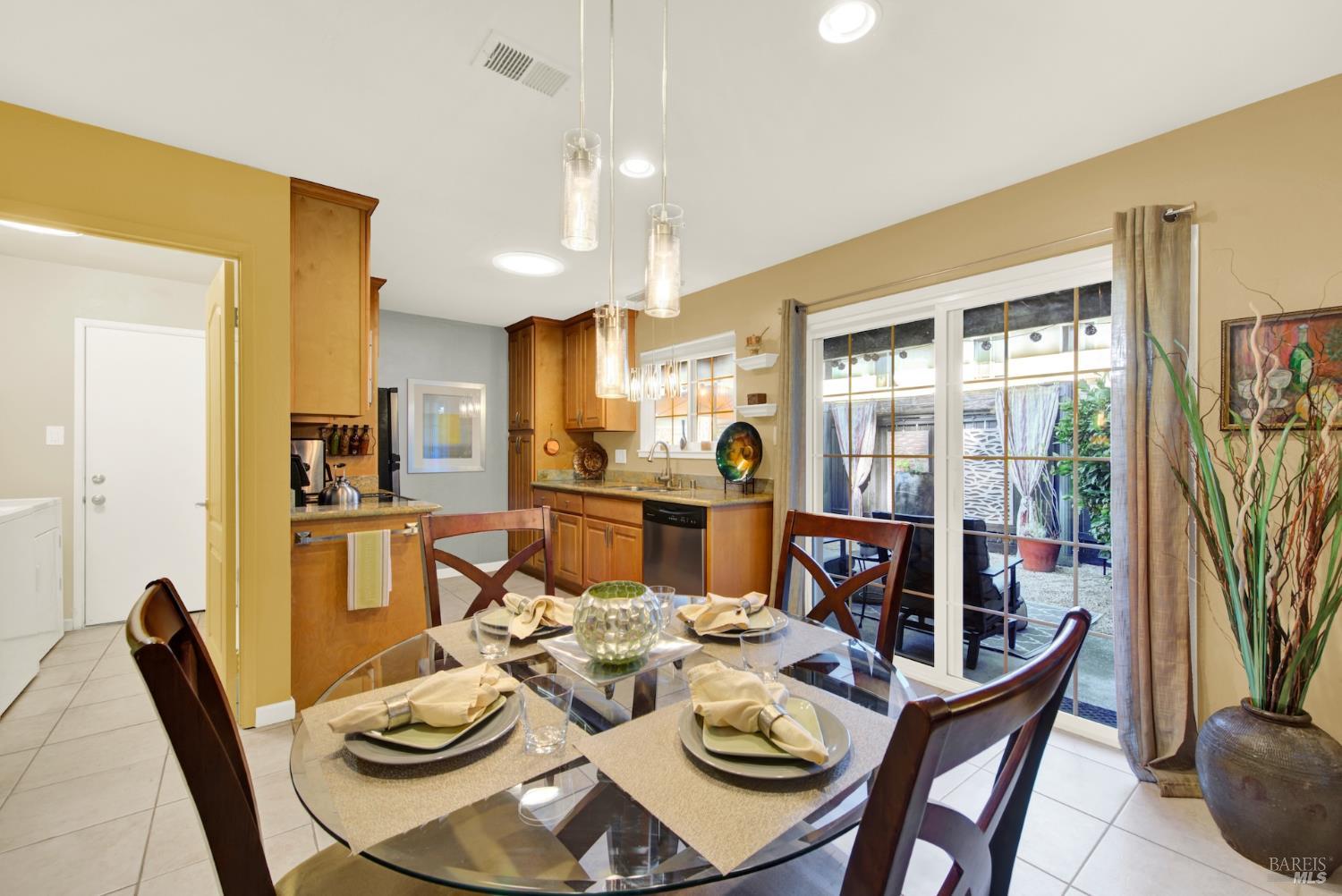 3438 Willis Dr