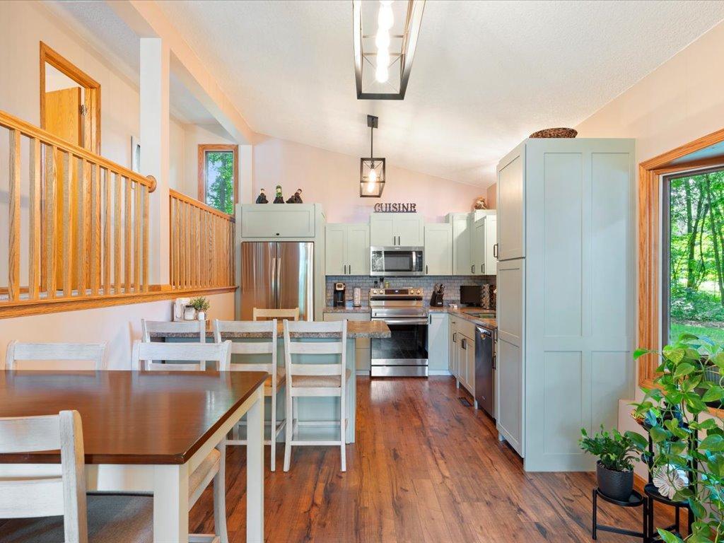 8568 Paradise Beach Road