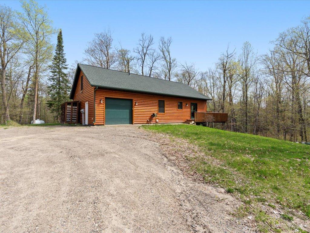 302 Eagle Landing Court NW
