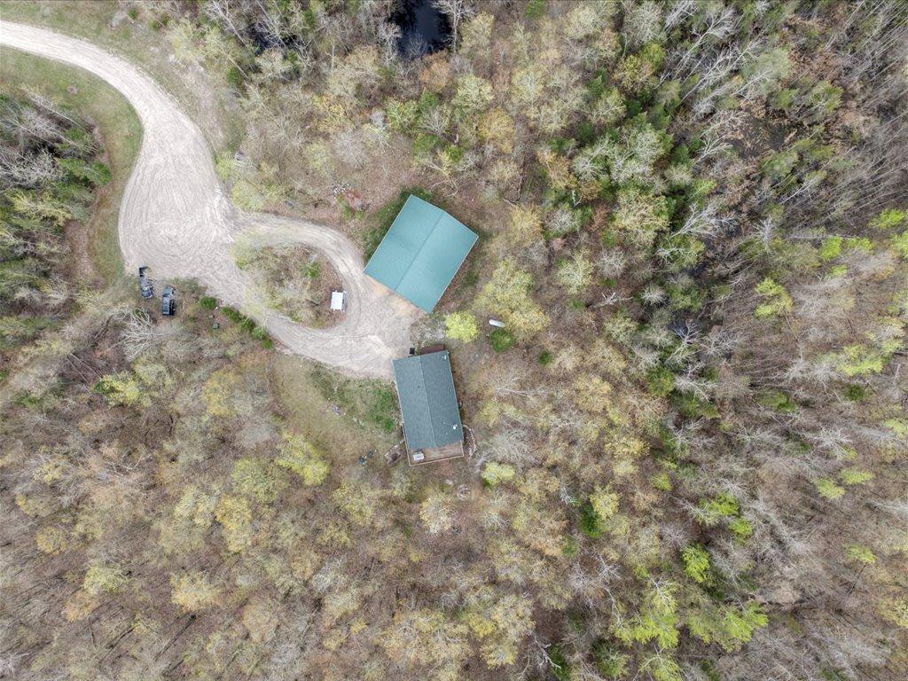 302 Eagle Landing Court NW