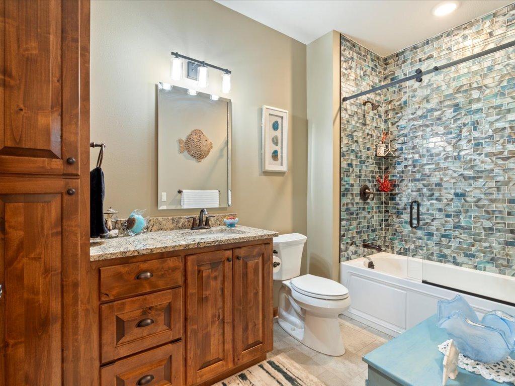 7496 Fairway Lane