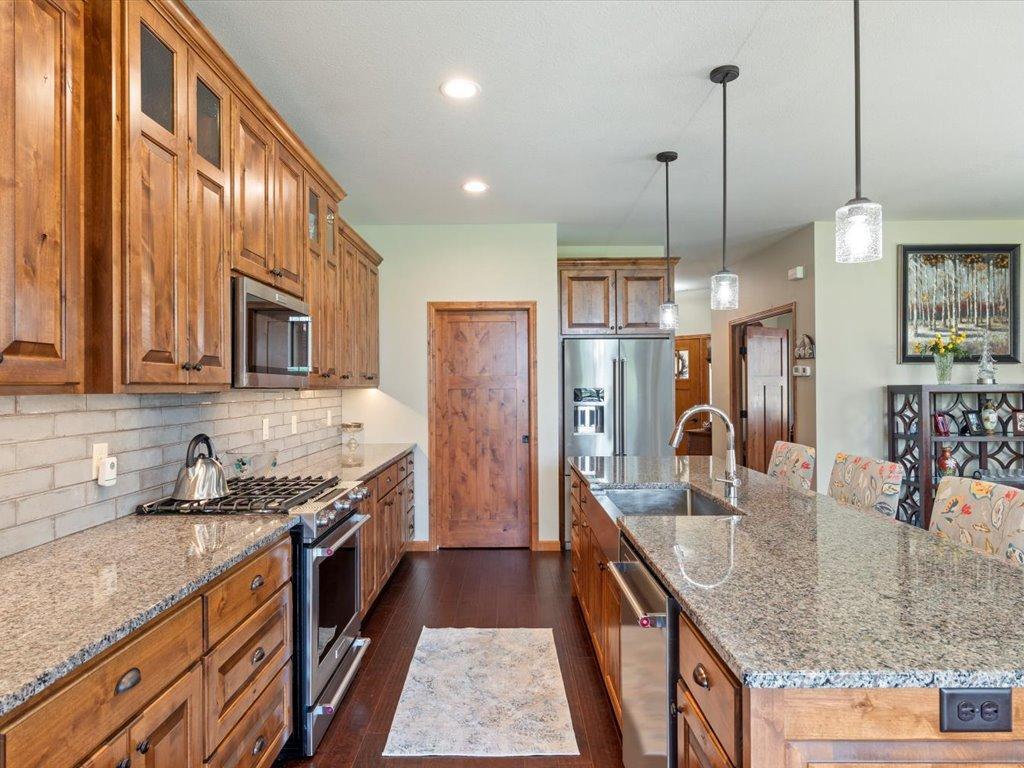 7496 Fairway Lane