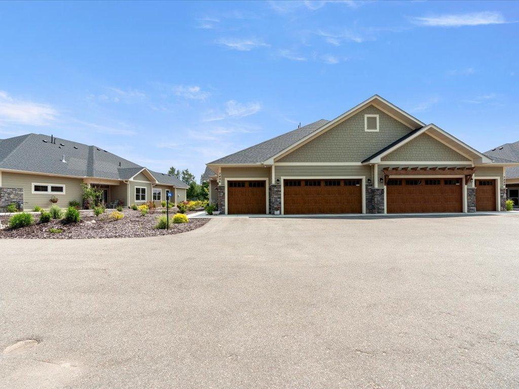 7496 Fairway Lane