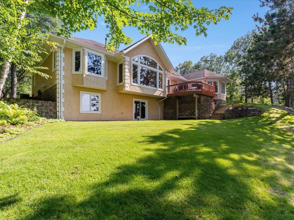 614 Buffalo Hills Lane W