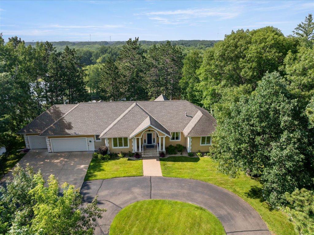 614 Buffalo Hills Lane W