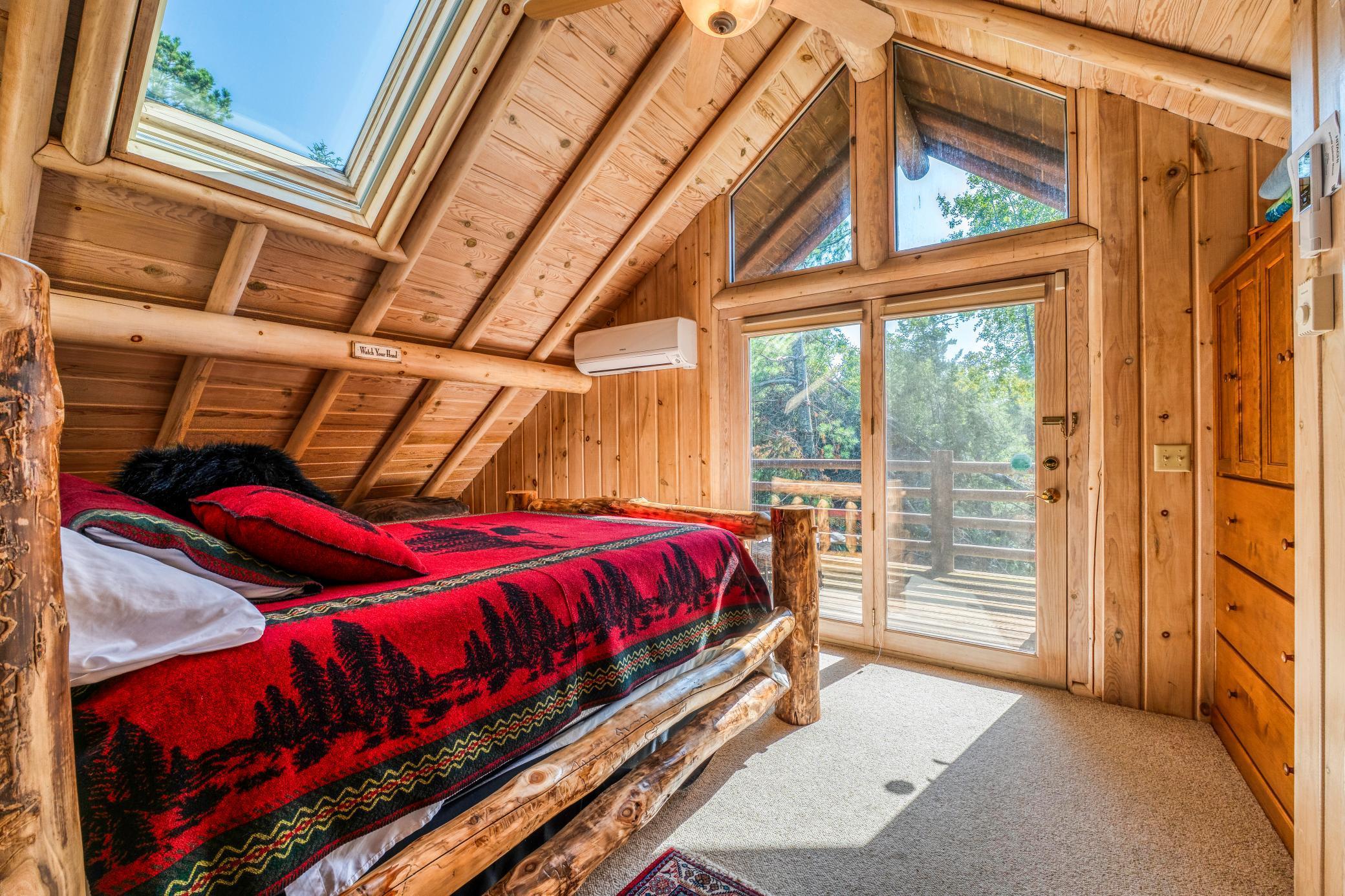 8329 Stump Lake Drive NE