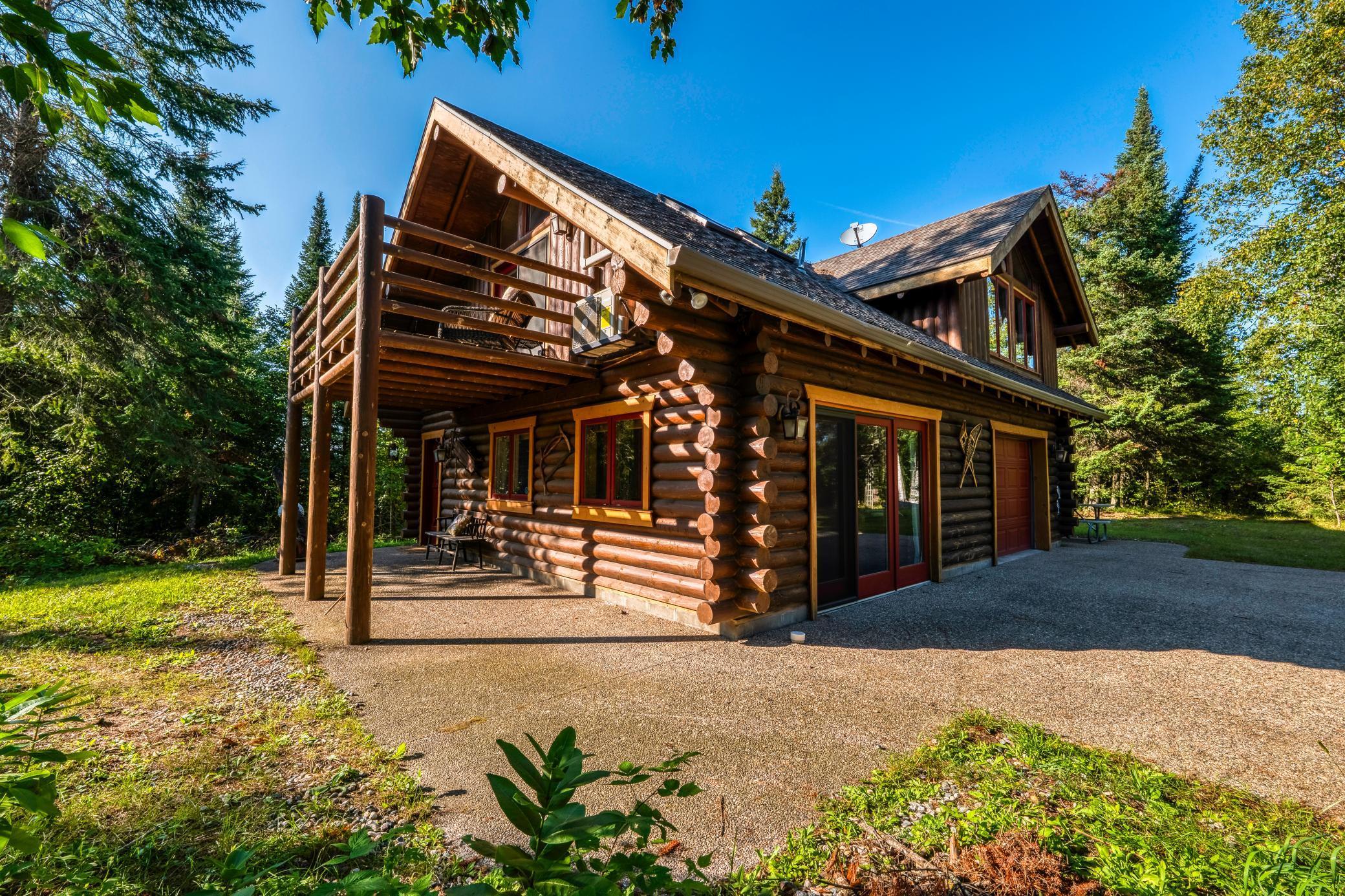 8329 Stump Lake Drive NE