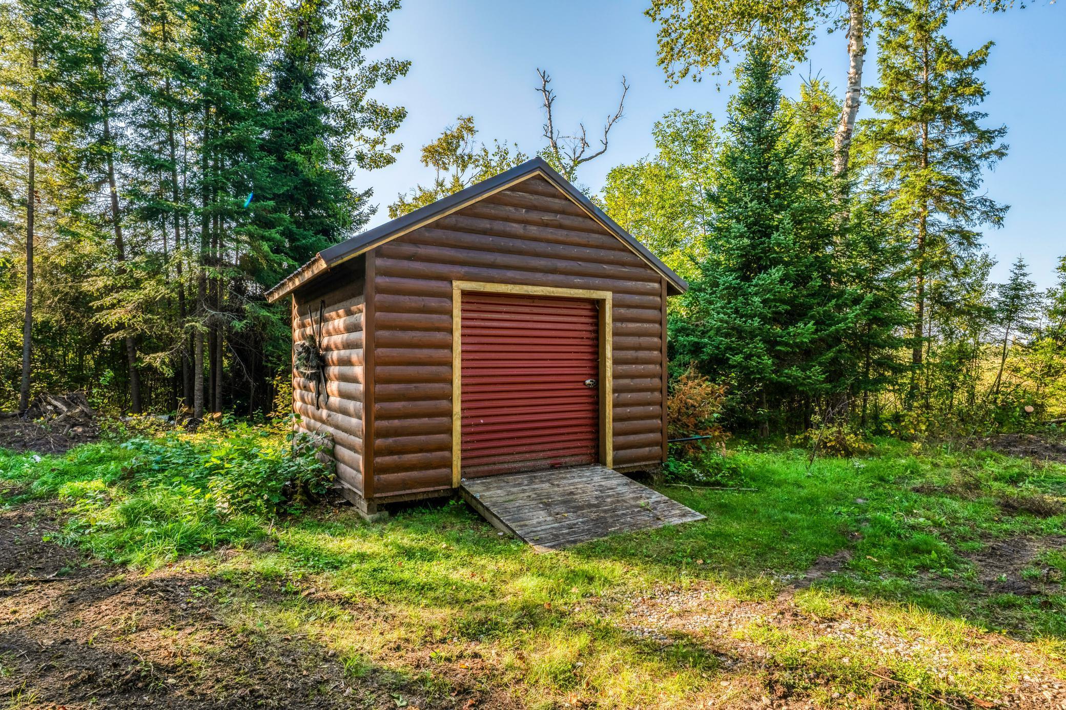 8329 Stump Lake Drive NE