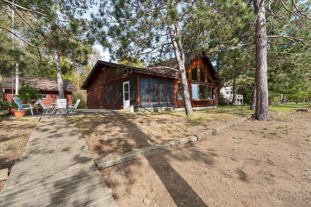 9341 Mockingbird Lane