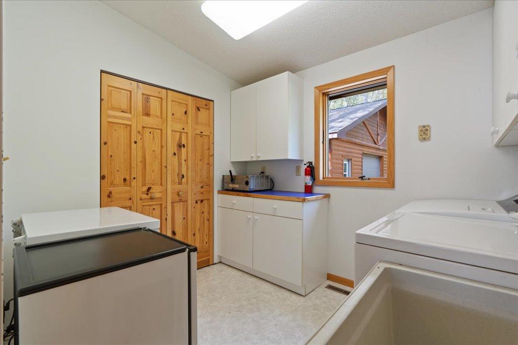 9341 Mockingbird Lane