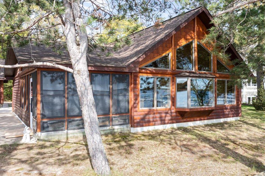 9341 Mockingbird Lane
