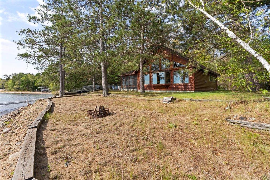 9341 Mockingbird Lane