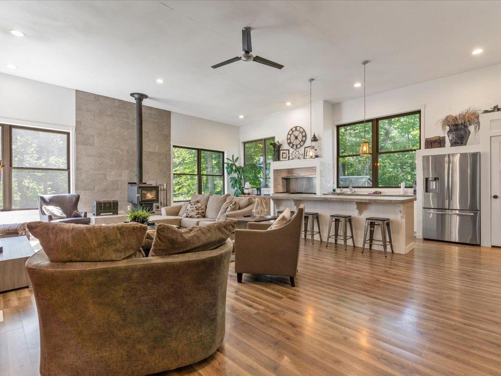 27177 Ridgewood Drive