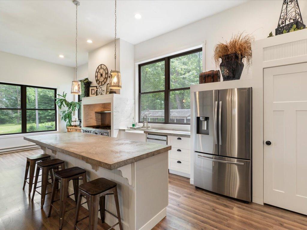 27177 Ridgewood Drive
