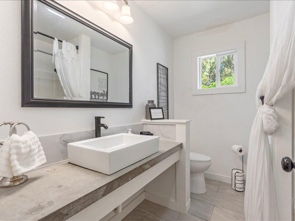 27177 Ridgewood Drive